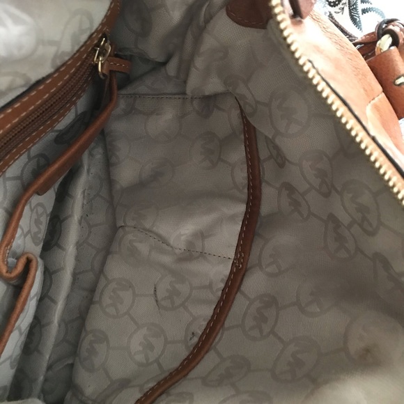 Michael Kors Tan Leather Over the Shoulder Bag - Picture 10 of 11
